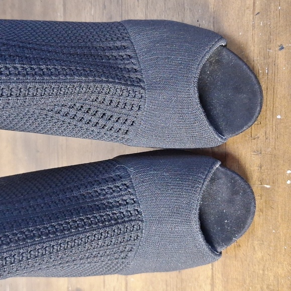 Catherine Malandrino Black Knit Peep-Toe Boots Size 6.5 - Picture 7 of 11
